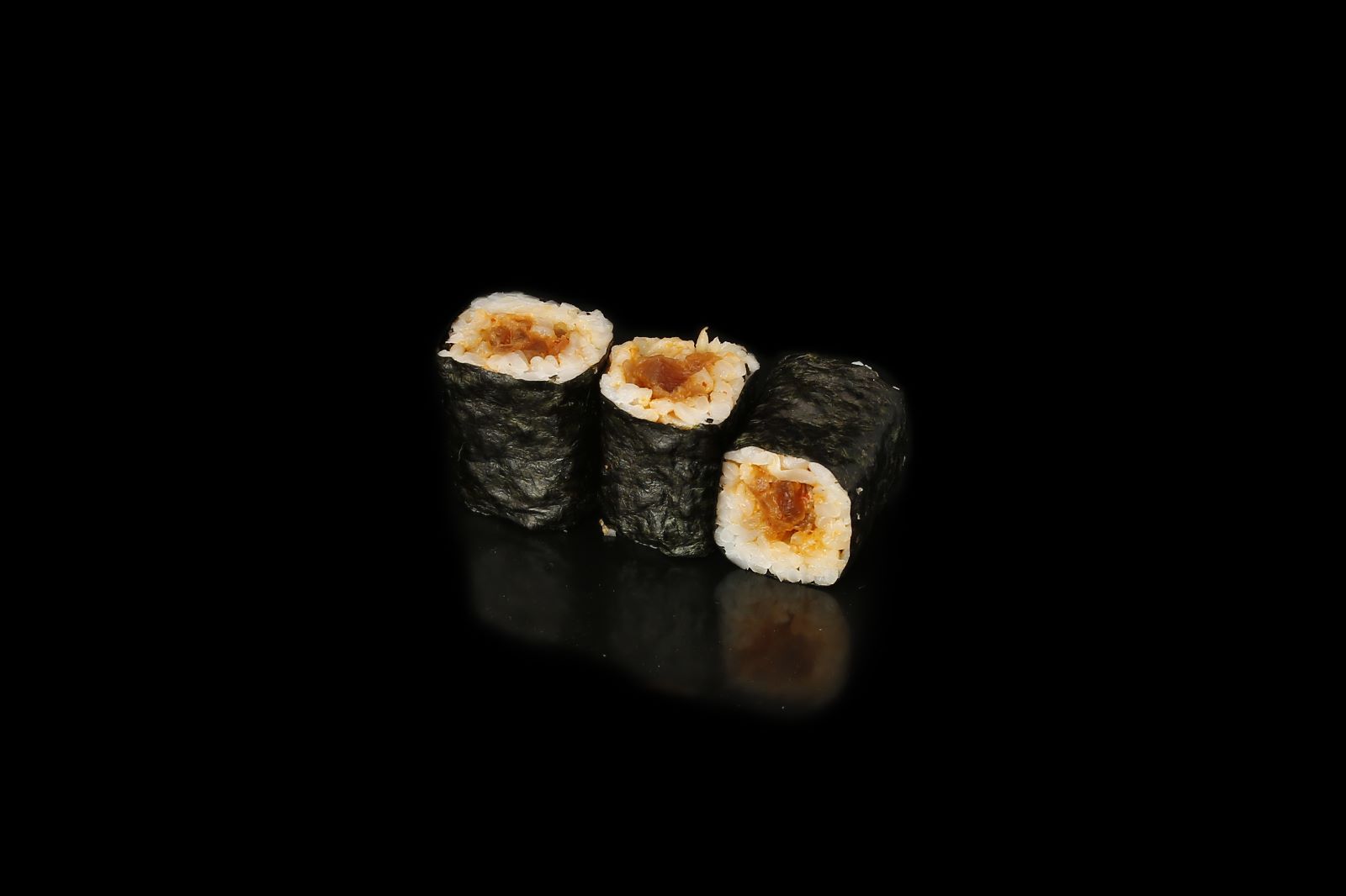 23. Spicy tuna maki
